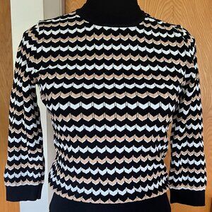 NWOT Thin Knit Top Beige and Black ZigZag Size XS